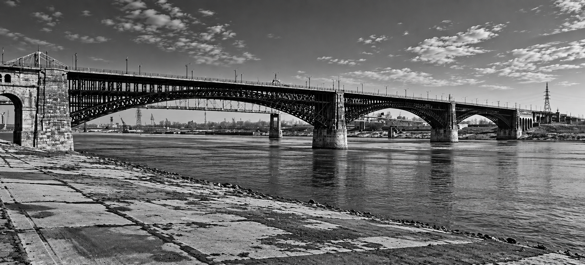 Eads Bridge Rehabilitation in St. Louis, Missouri / Illinois